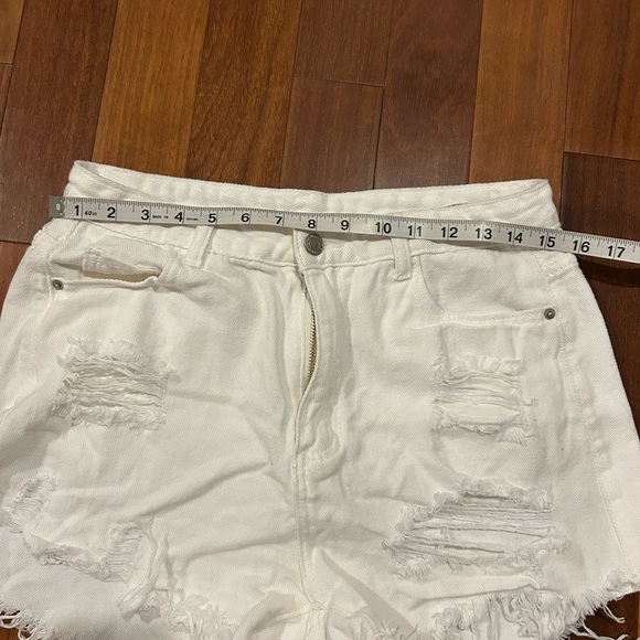 SHEIN White Distressed Denim Cutoff Shorts - Picture 4 of 7